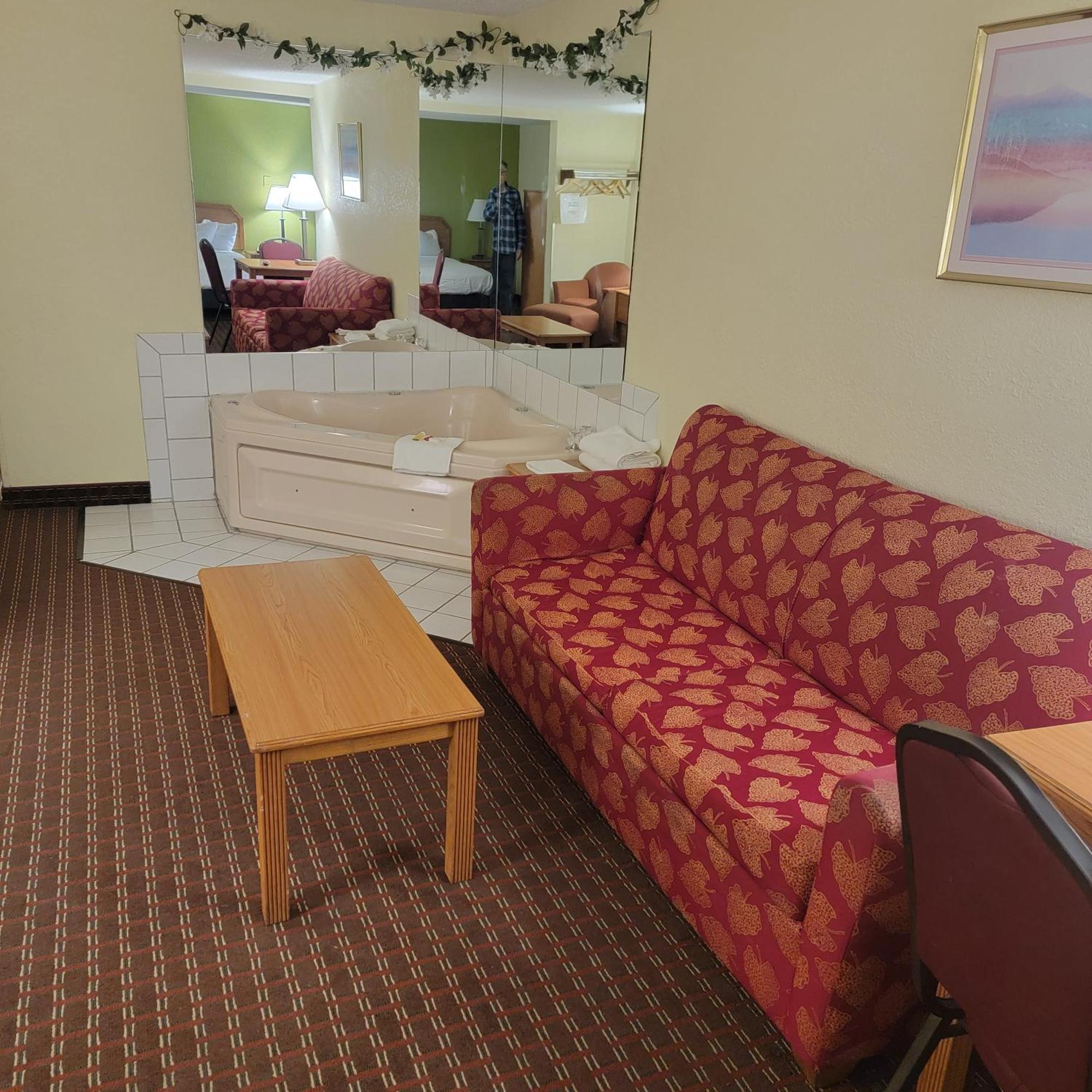 Days Inn By Wyndham Fort Dodge Zewnętrze zdjęcie