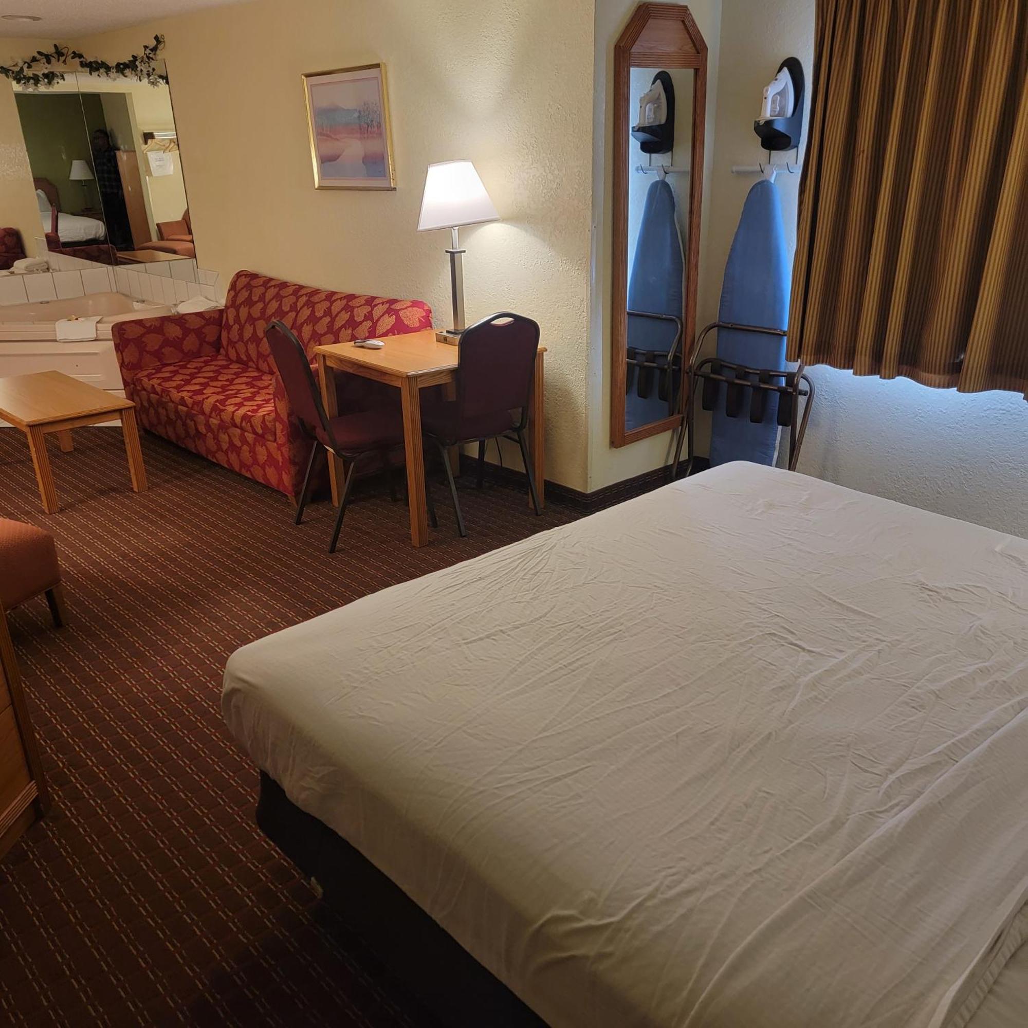 Days Inn By Wyndham Fort Dodge Zewnętrze zdjęcie