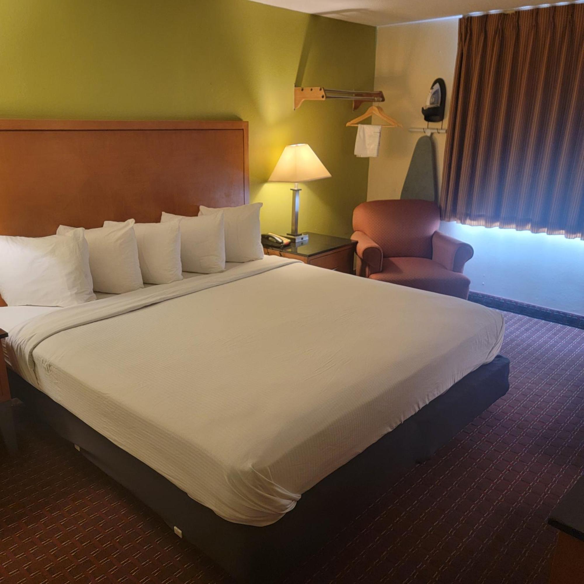 Days Inn By Wyndham Fort Dodge Zewnętrze zdjęcie